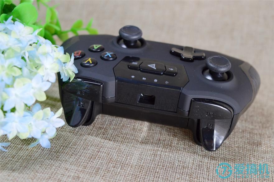 大屏手机游戏体验,大屏玩手游设备