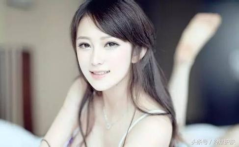 嘴周围下巴反复长痘痘怎么治疗,嘴唇及下巴周围出痘痘中医辨证