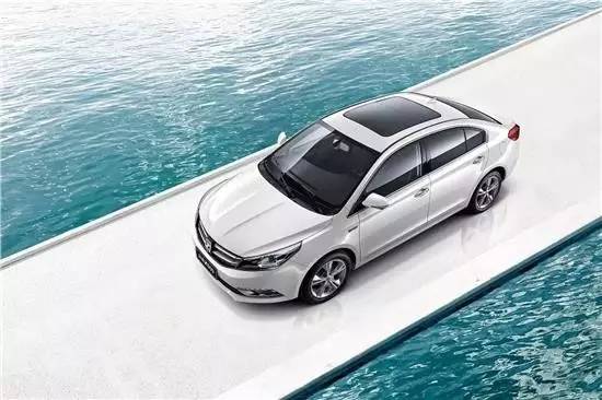 众泰汽车z360的质量好不好,荣威360和荣威550哪个好