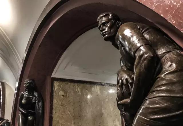 带三个美女自驾中国,自驾房车欧洲之旅