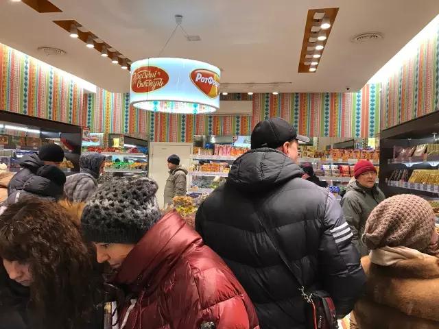 带三个美女自驾中国,自驾房车欧洲之旅