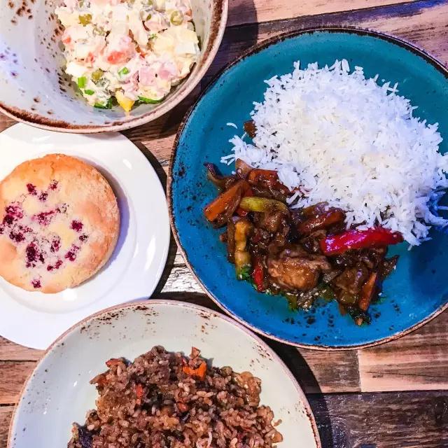 带三个美女自驾中国,自驾房车欧洲之旅