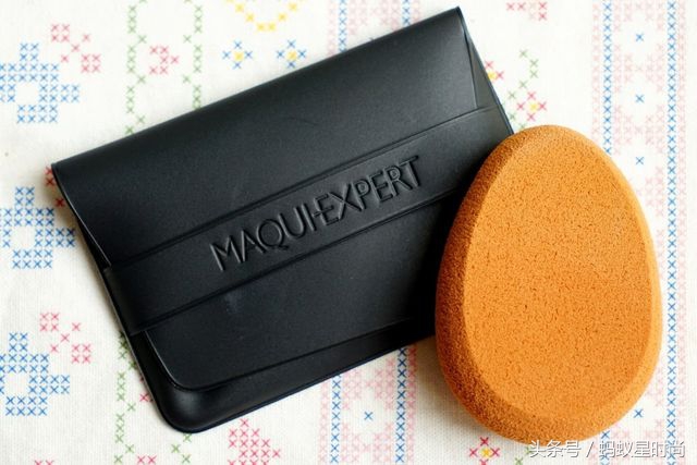 不同的粉扑打出来底妆差距大吗,粉扑和海绵哪个上粉底好