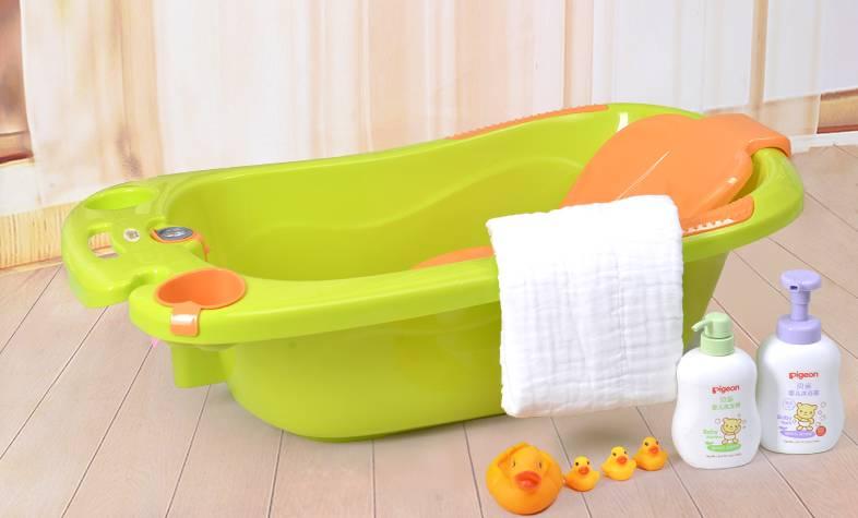 冬天这么冷到底该怎么给宝宝洗澡,天气热洗澡正确方法