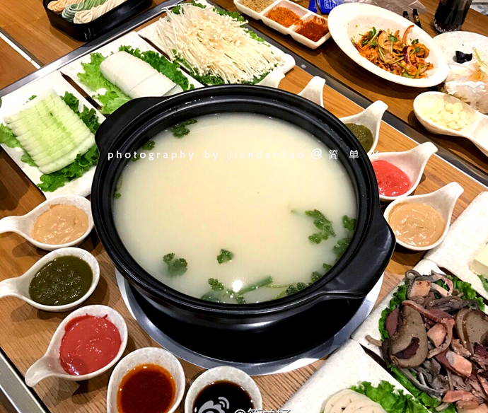 原来最正宗的烤全羊是这样做的,烤全羊出炉前10分钟都经历些什么