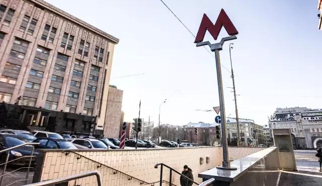 带三个美女自驾中国,自驾房车欧洲之旅