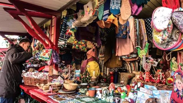 带三个美女自驾中国,自驾房车欧洲之旅