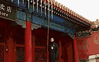 今天的沪深上证指数,沪深指数全天v型走势