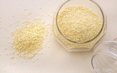 孕妇已七八个月了能吃味精鸡精吗,孕妇能吃鸡精味精做的菜吗