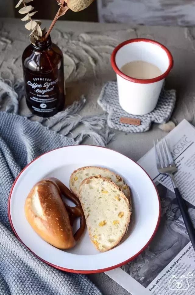 面包变干变硬怎么办,怎么让干了的面包变软