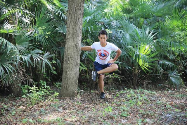 跑后正确拉伸动作教程避免粗腿,如何短跑后拉伸