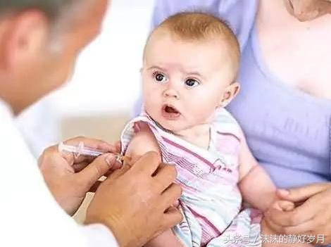 4月龄宝宝打完疫苗发烧38.6,第一次打疫苗后感冒了