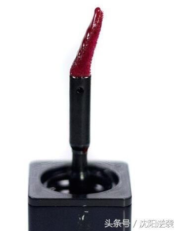 ysl圣罗兰黑管唇釉409试色,ysl圣罗兰黑管唇釉402樱桃色