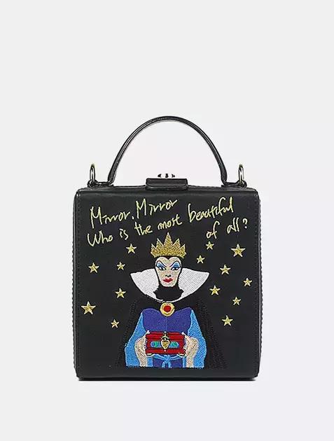 鬼怪剧终，那些美貌的包包却让女王完全停不下来种草