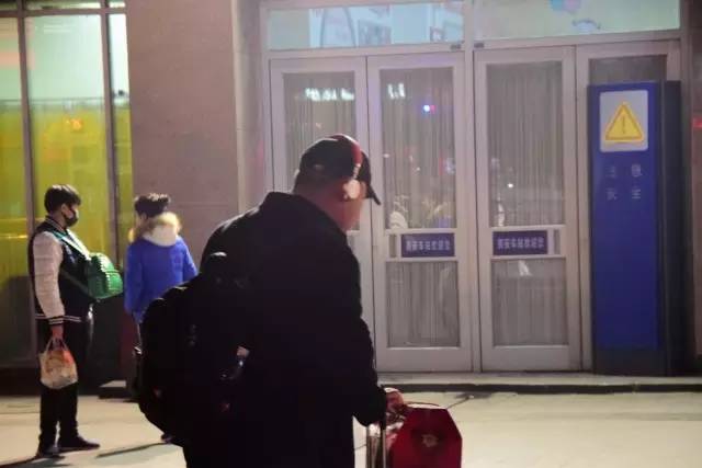 你见过凌晨的西安火车站吗,凌晨的西安火车站是什么样的