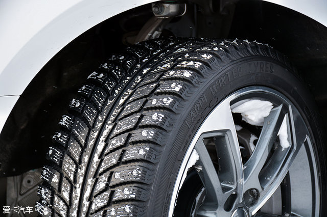 奥迪a4lcvt变速箱试驾视频,22款奥迪a4l豪华动感型试驾