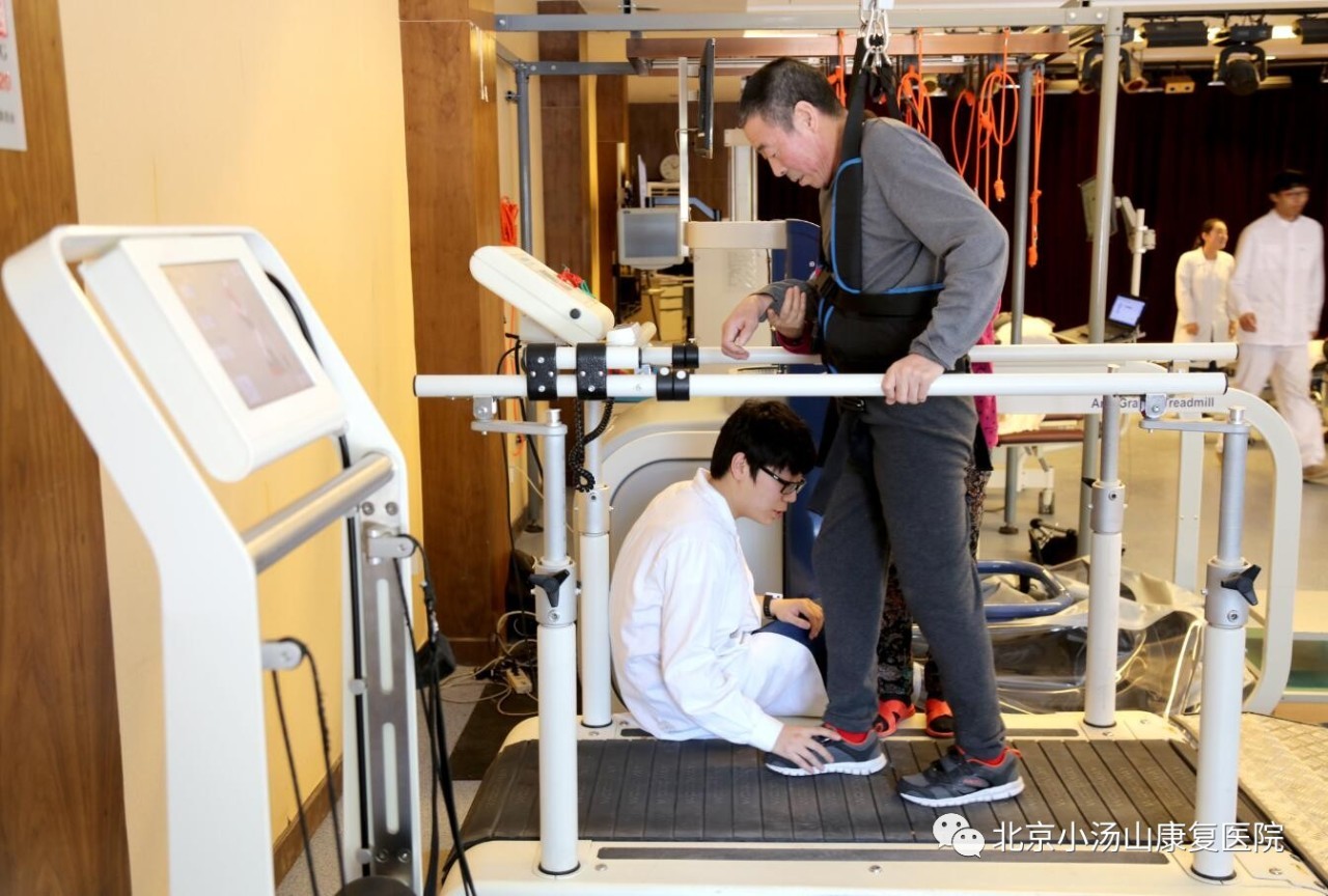 心肺疾病致病因素十分复杂，且相互影响，难以用药物彻底治疗！开展心肺康复是可靠途径…