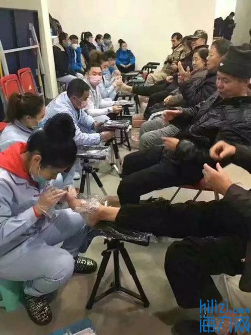 朋朋修脚公益活动,朋朋修脚志愿者