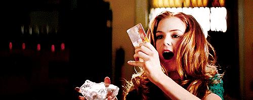 女明星机场look,盘点当红女明星们的机场照片