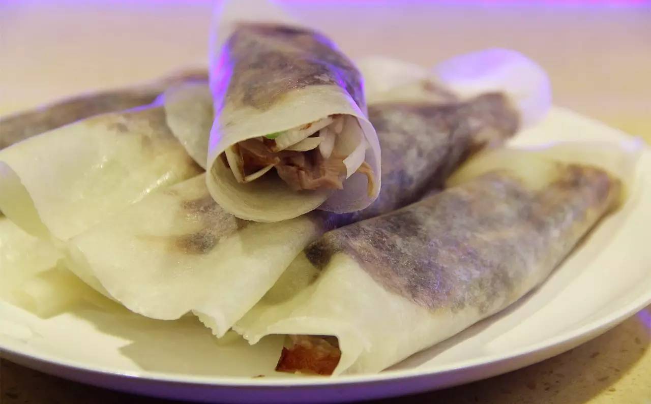 「订年夜饭赠波士顿龙虾」2017这么吃年夜饭最霸气！从没想过一顿自助，竟然吃几口就回本了……谁也别拦着我！今年就要在这儿吃！