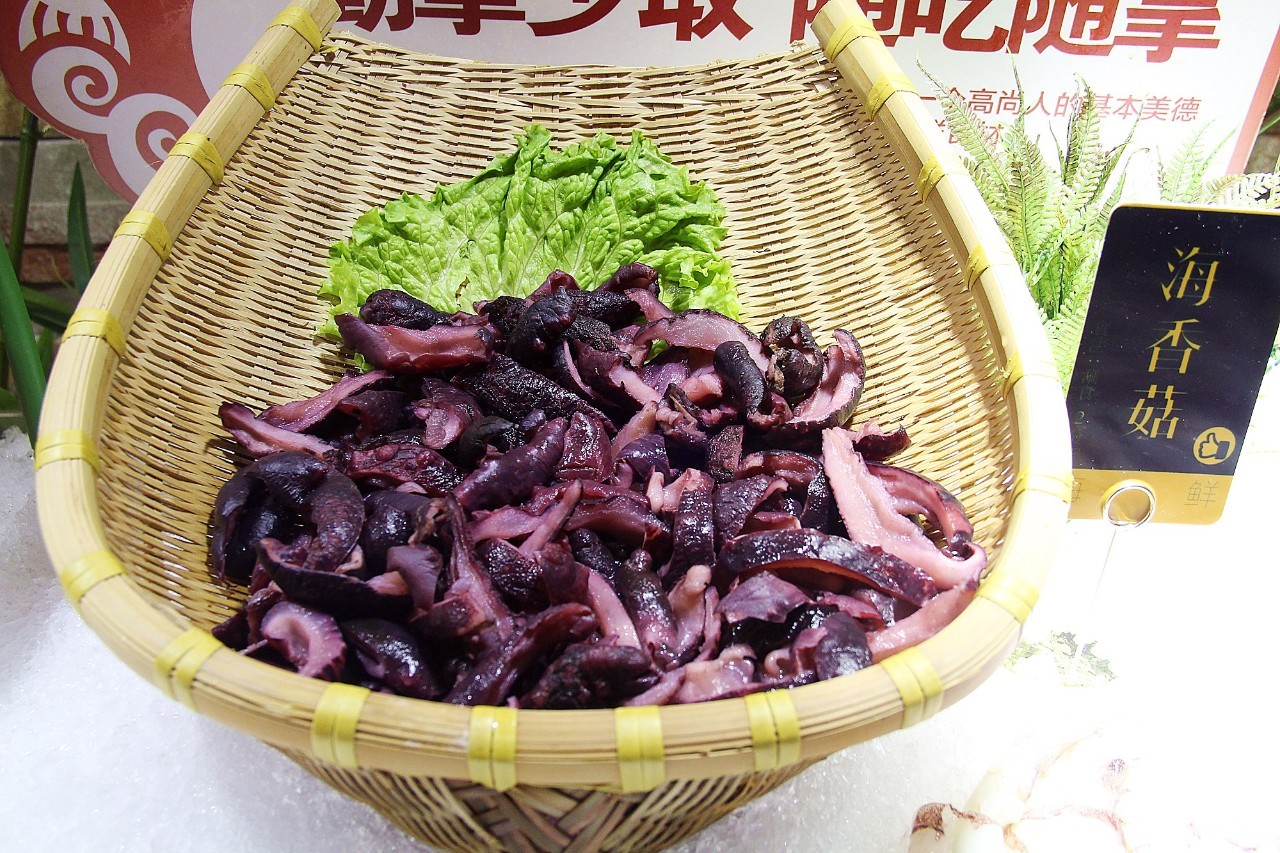 「订年夜饭赠波士顿龙虾」2017这么吃年夜饭最霸气！从没想过一顿自助，竟然吃几口就回本了……谁也别拦着我！今年就要在这儿吃！