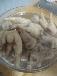 泡椒凤爪的腌制方法过年吃,自制泡椒凤爪最简单方法