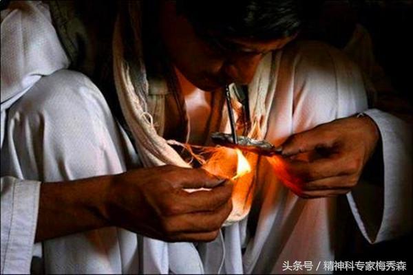 涓轰粈涔堝悆娲涙眬鏂颁細寮曡捣鍜冲椊,鍚搁娴锋礇鍥犵殑鍗卞