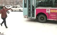 今天的沪深上证指数,沪深指数全天v型走势