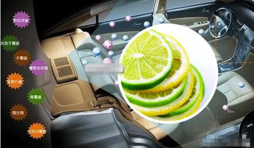 女司机闻到一股烧焦的味道,女司机车内发出恶臭