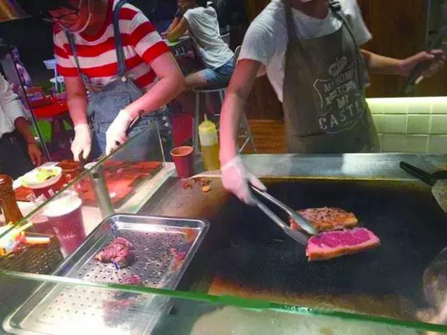 小牛排变身网红“牛排杯”/走红后是否难逃“昙花一现”魔咒？