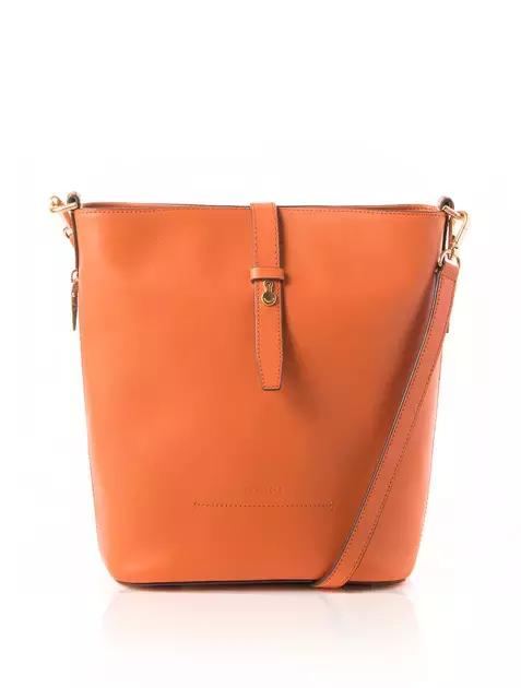 鬼怪剧终，那些美貌的包包却让女王完全停不下来种草