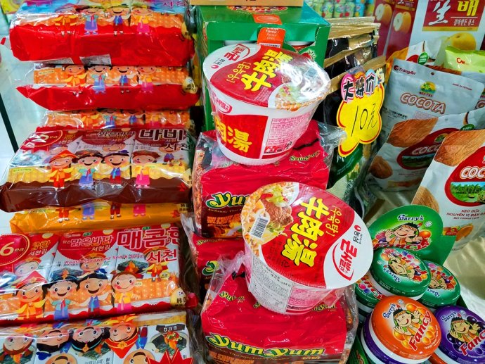 八荒争凑万国咸通什么意思,八荒争凑万国咸通翻译