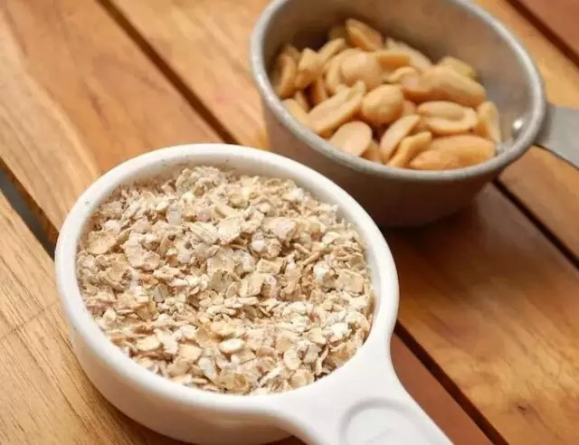 减肥吃燕麦片到底是增肥还是减肥,减肥最快的燕麦麸皮吃法