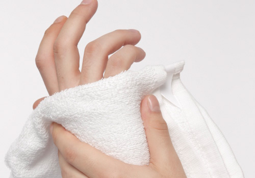 中药热敷局部对白癜风有疗效吗,治疗白斑的中药可以泡脚吗