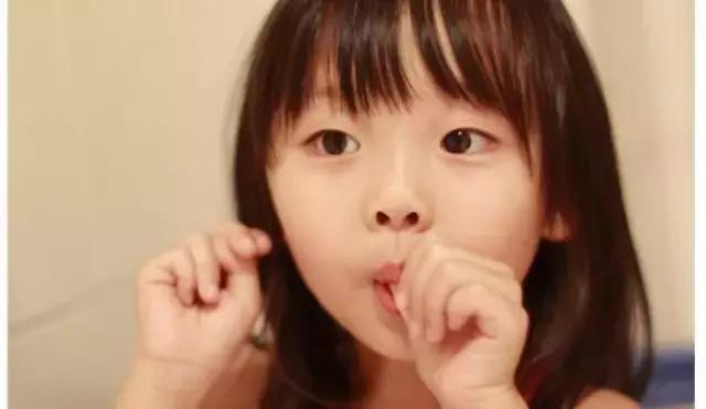 牙齿不齐凹进去,牙齿不齐有的地方刷不掉