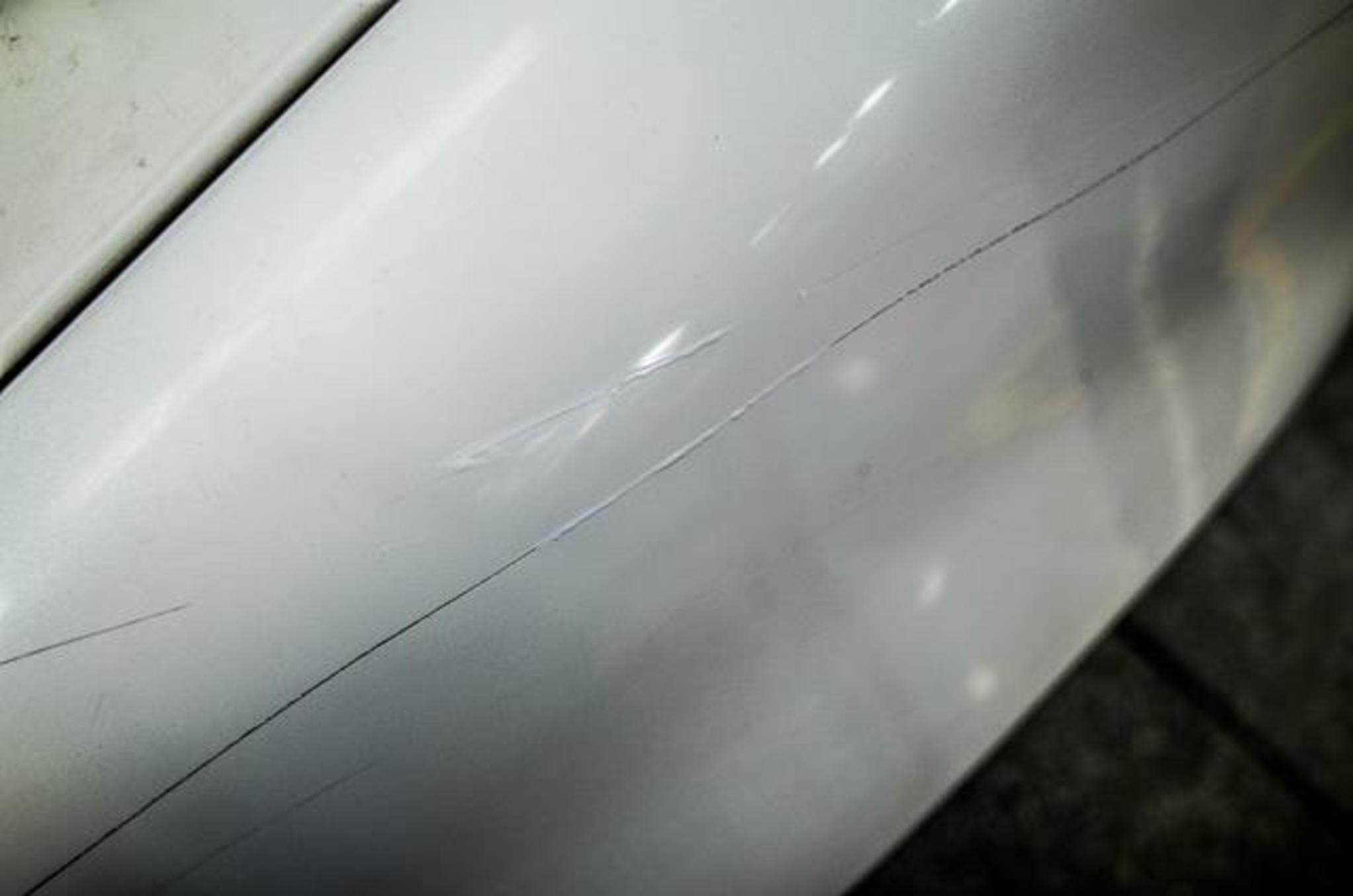 最快处理车子划痕,怎样修复车子刮痕