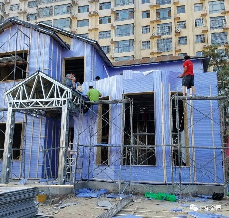 他花25万城郊盖栋轻钢房为何却羡煞了100万城市买楼的发小？