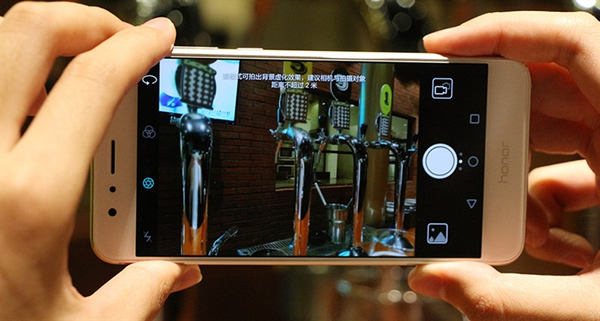 荣耀8和荣耀8青春版有什么区别,荣耀8详细测评