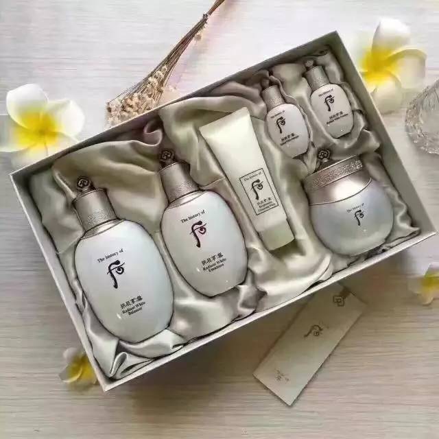 今年过年不收礼，收礼还收whoo套盒~