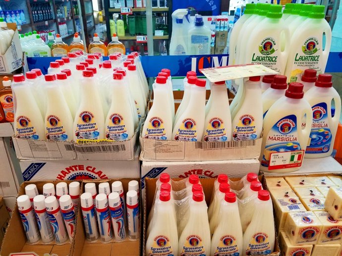 八荒争凑万国咸通什么意思,八荒争凑万国咸通翻译