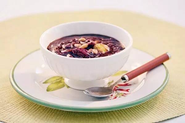 一梳头掉一把发？别慌！你该试试这三招！