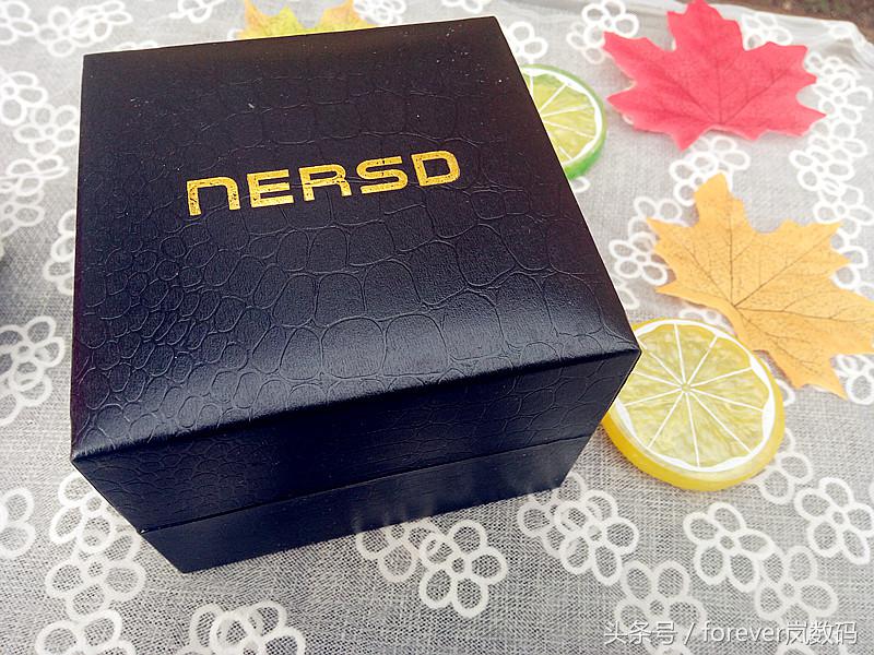 钨金双日历女表,钨钢防水简约女表