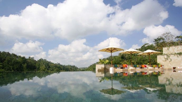 巴厘岛旅游游泳,空中游泳的真实感受