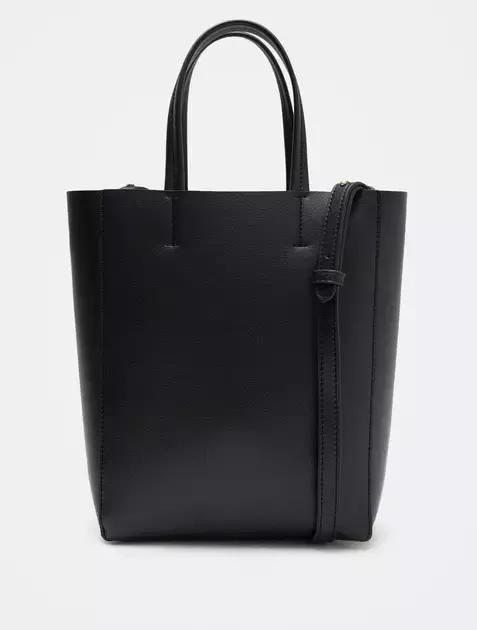 鬼怪剧终，那些美貌的包包却让女王完全停不下来种草