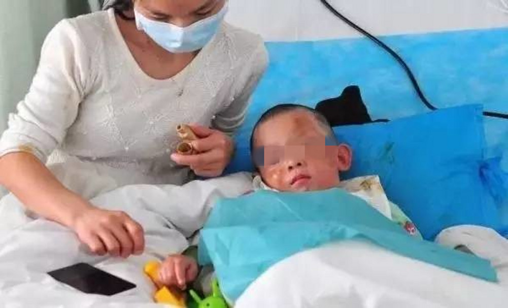 孩子睫毛被烧了能长出来吗,儿童睫毛被火烧了眼睛会流眼泪吗