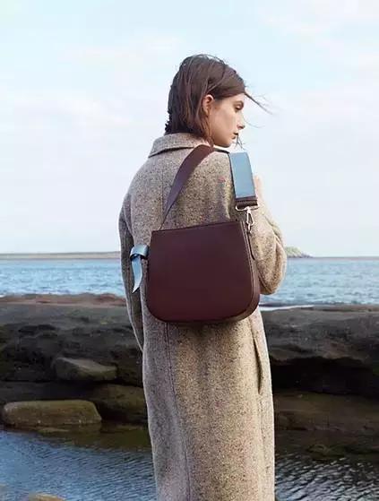 鬼怪剧终，那些美貌的包包却让女王完全停不下来种草