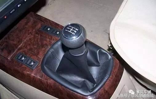 2014款卡罗拉手动挡车怎么挂倒挡,不同车挂倒挡技巧视频