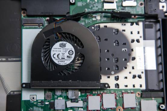 雷蛇灵刃152060测评,雷蛇买灵刃14还是灵刃15