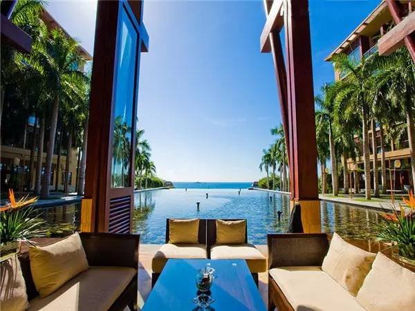 「资讯」亚龙湾红树林荣获2016中国旅游饭店业优秀企业称号，荣膺携程网年度多项大奖！