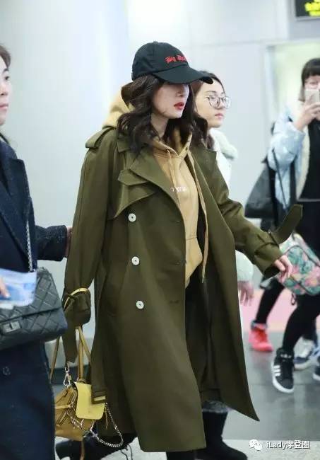 女明星机场look,盘点当红女明星们的机场照片